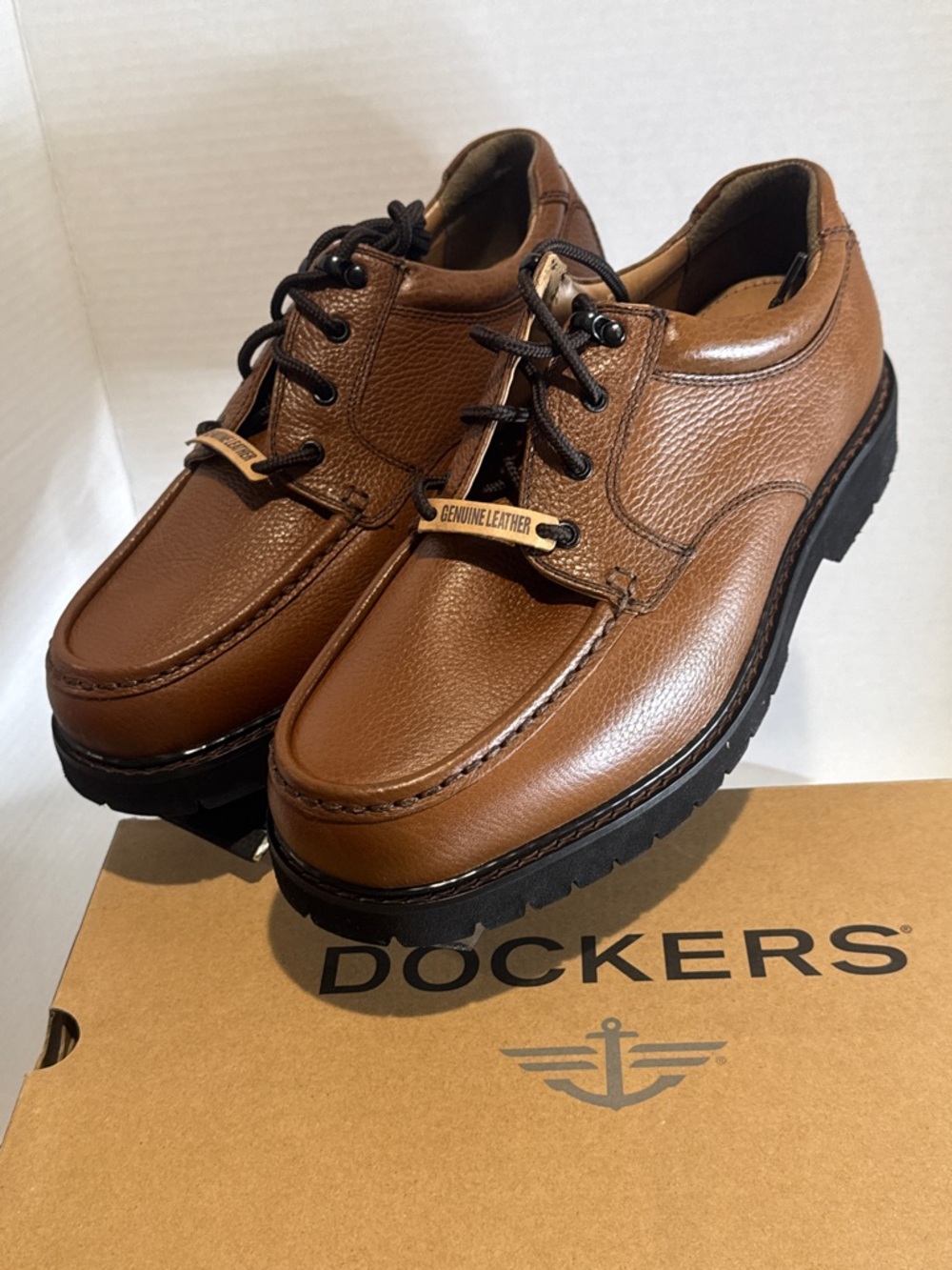 DOCKERS Glacier Casual Oxford Dark Tan Men's size 10.5 New